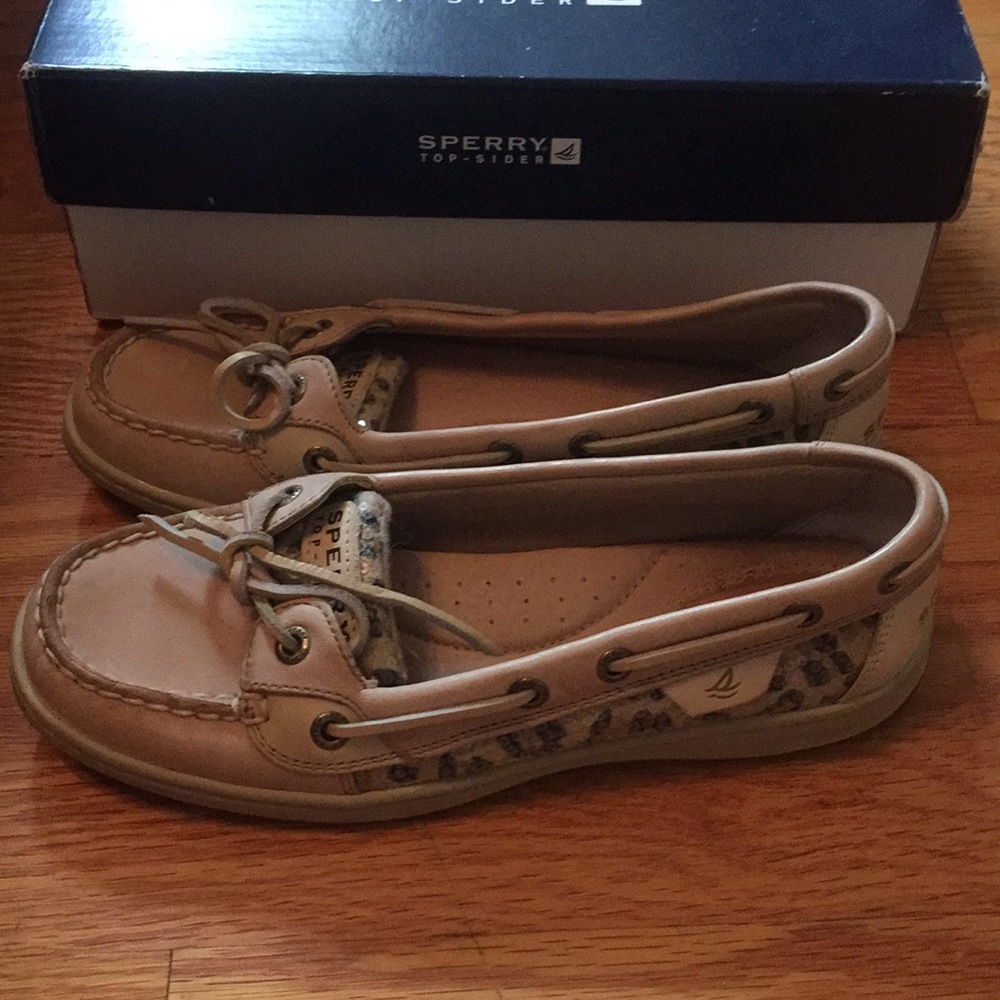 Sperry’s - Picture 3 of 5